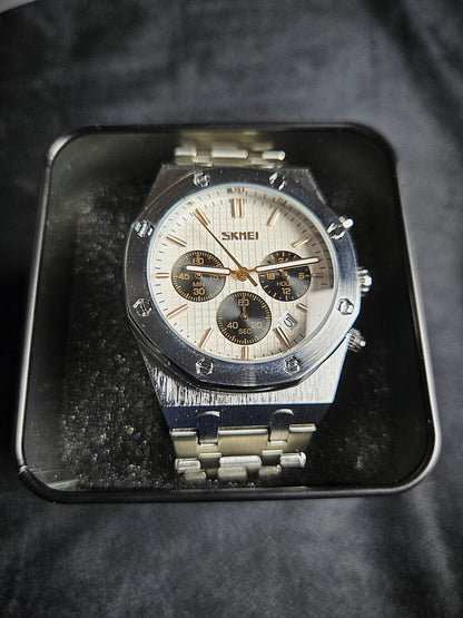 SKMEI Luxury-Style Chronograph